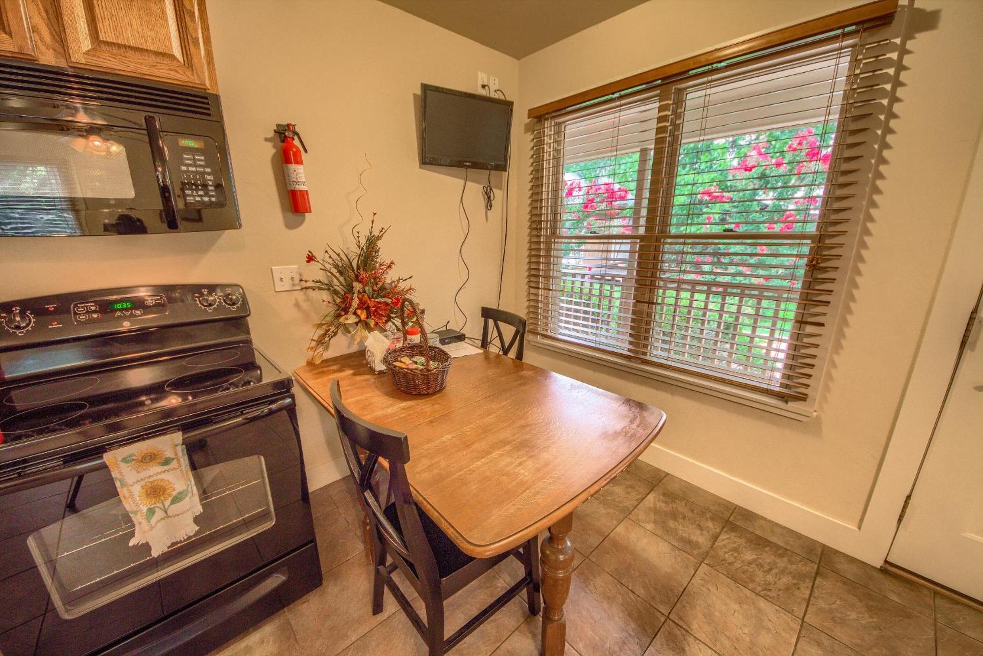 Annettes Cottage A Fredericksburg Luaran gambar