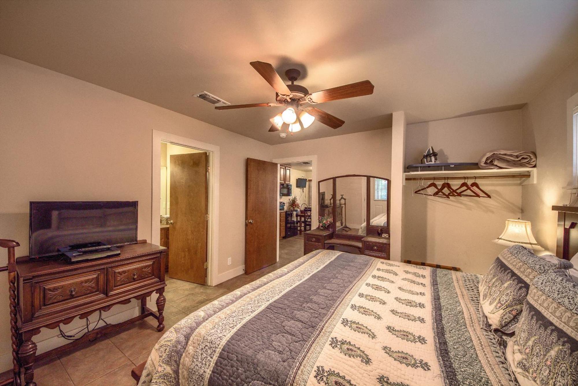 Annettes Cottage A Fredericksburg Luaran gambar